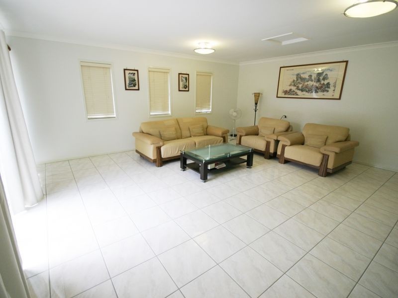 26 Benbek Circuit, Sunnybank Hills QLD 4109