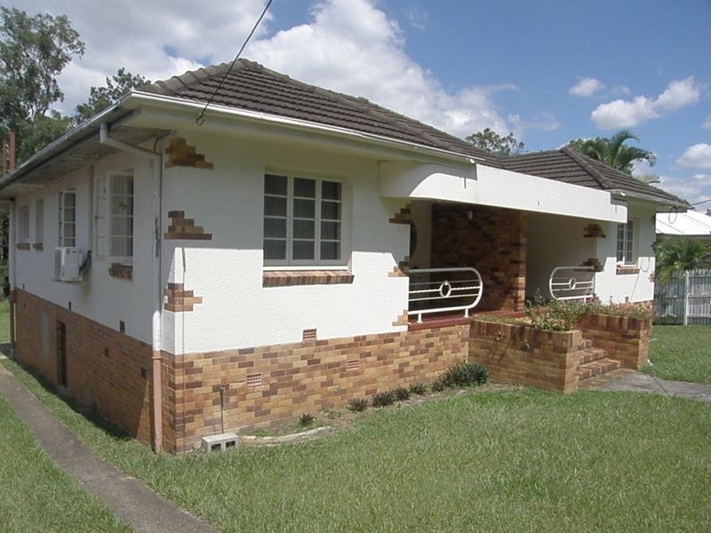 31 Central Ave, St Lucia QLD 4067