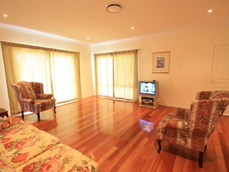 45 Toorak St, Parkinson QLD 4115