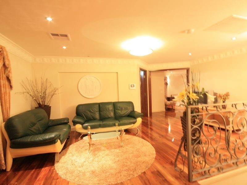 1 Amber Cl, Eight Mile Plains QLD 4113