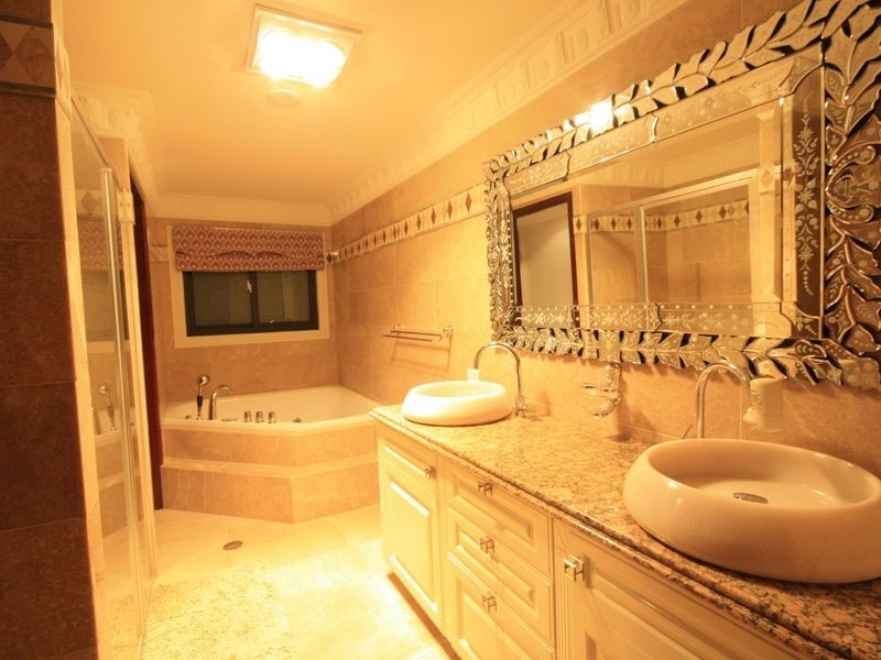 1 Amber Cl, Eight Mile Plains QLD 4113