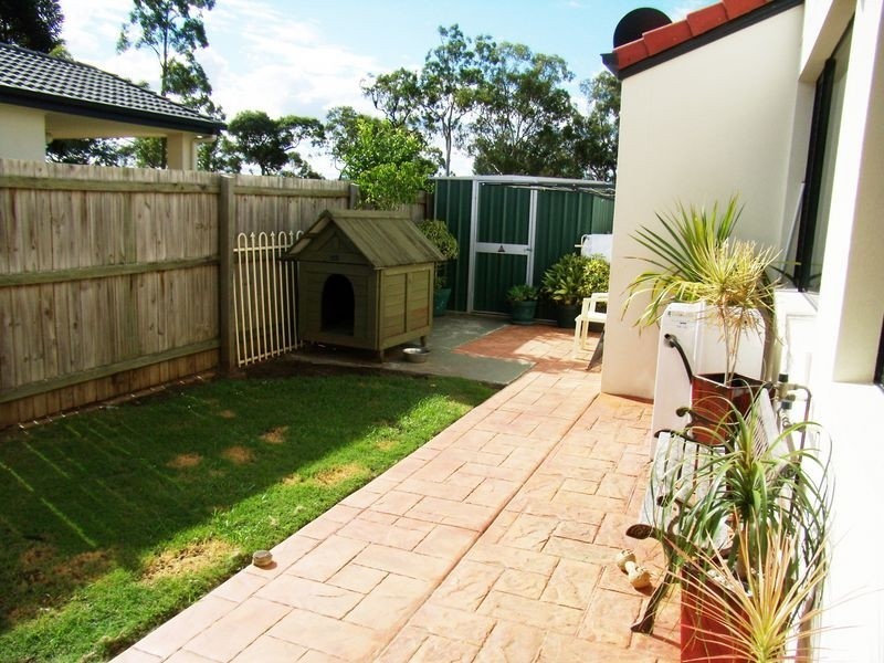 10 Regent St, Eight Mile Plains QLD 4113