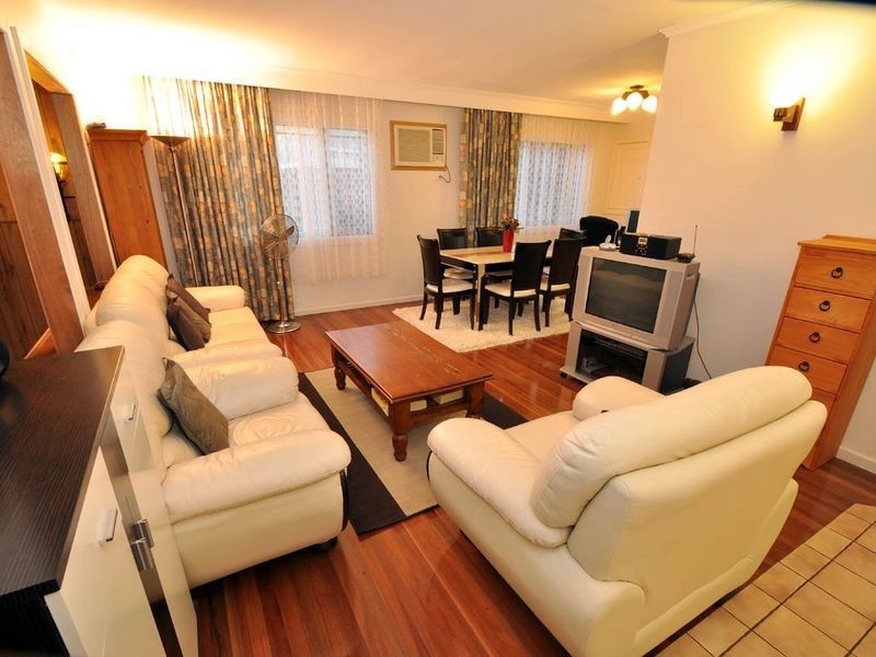 32 Lindis Rd, Sunnybank Hills QLD 4109