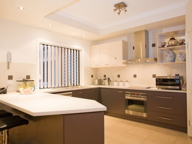 80 Warrigal Rd, Runcorn QLD 4113