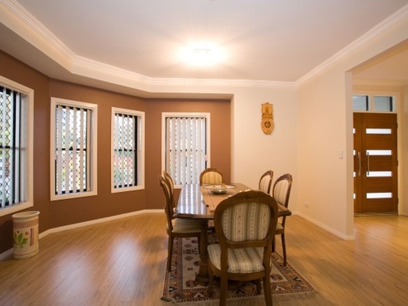 80 Warrigal Rd, Runcorn QLD 4113