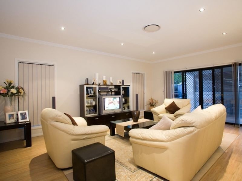 80 Warrigal Rd, Runcorn QLD 4113