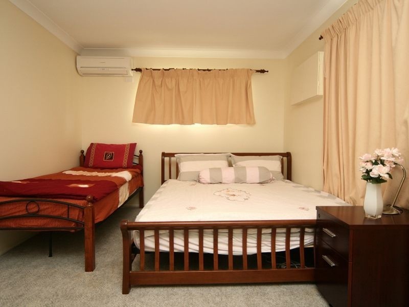 7 Ceriman Street, Macgregor QLD 4109