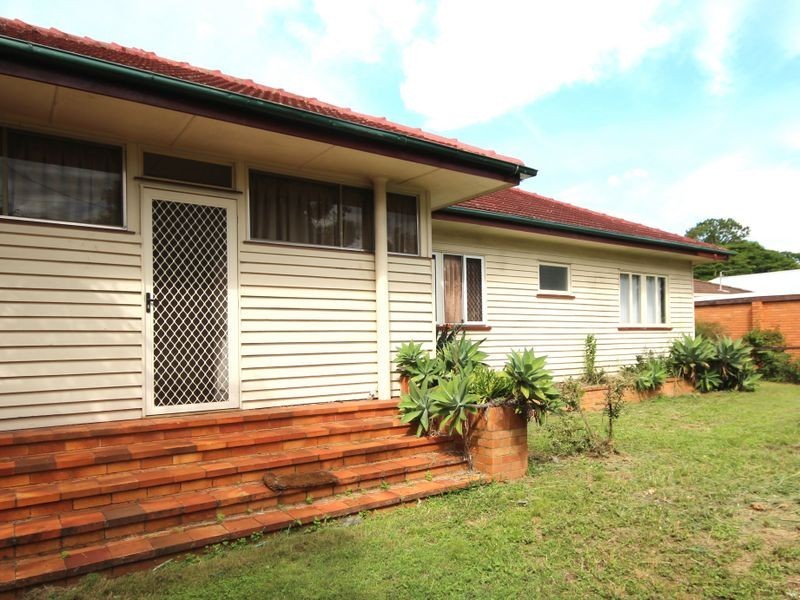 71 Mains Road, Sunnybank QLD 4109