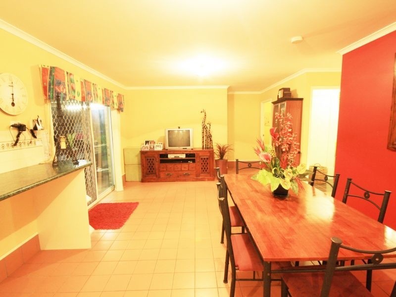 483 Algester Rd, Parkinson QLD 4115