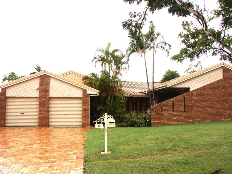 8 Truman Court, Stretton QLD 4116