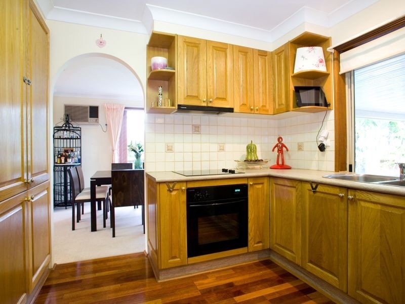 9 Boorala Cr, Eight Mile Plains QLD 4113