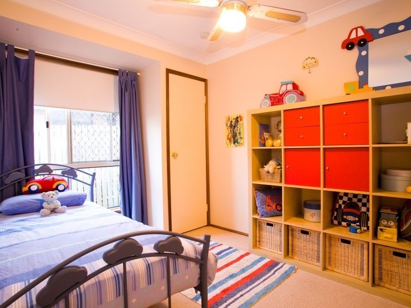 9 Boorala Cr, Eight Mile Plains QLD 4113