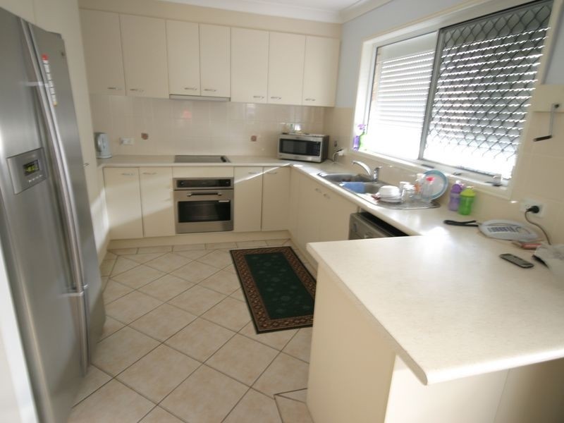 64 Bundabah Dr, Calamvale QLD 4116