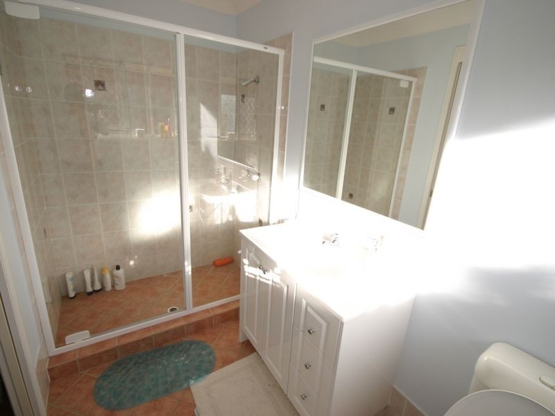 64 Bundabah Dr, Calamvale QLD 4116