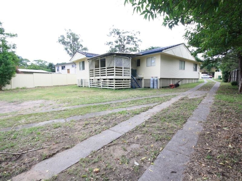 81 Mayes Av, Kingston QLD 4114