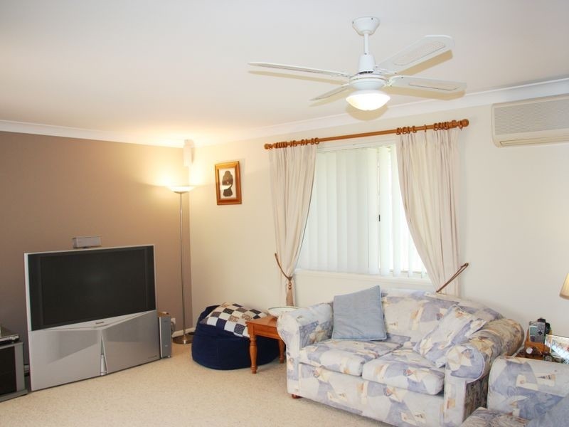 11 Lamington Pl, Parkinson QLD 4115