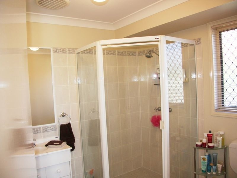 11 Lamington Pl, Parkinson QLD 4115