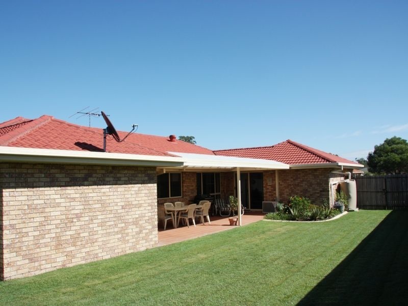 11 Lamington Pl, Parkinson QLD 4115