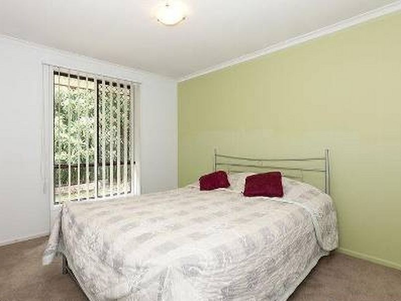 343 Winstanley Street, Carindale QLD 4152