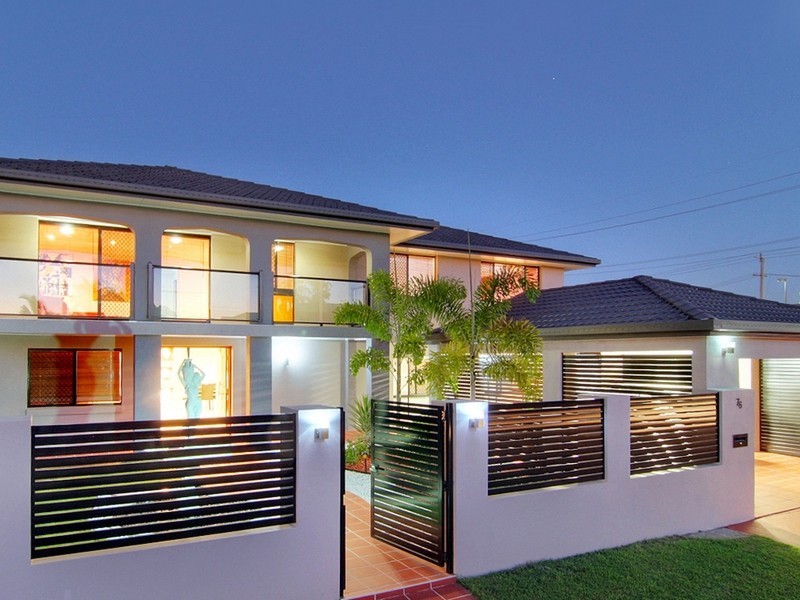 76 Chauvin Street, Robertson QLD 4109