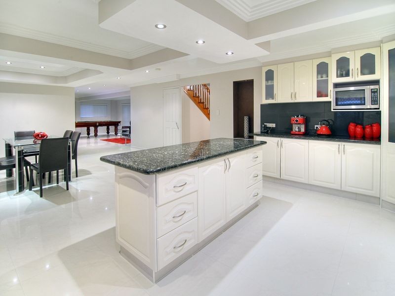 76 Chauvin Street, Robertson QLD 4109