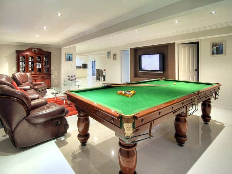 76 Chauvin Street, Robertson QLD 4109