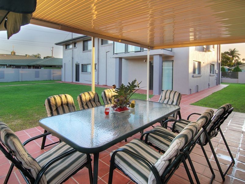 76 Chauvin Street, Robertson QLD 4109