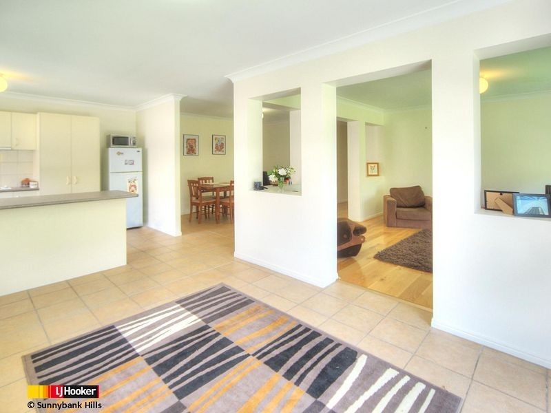 1 Wivenhoe Place, Runcorn QLD 4113