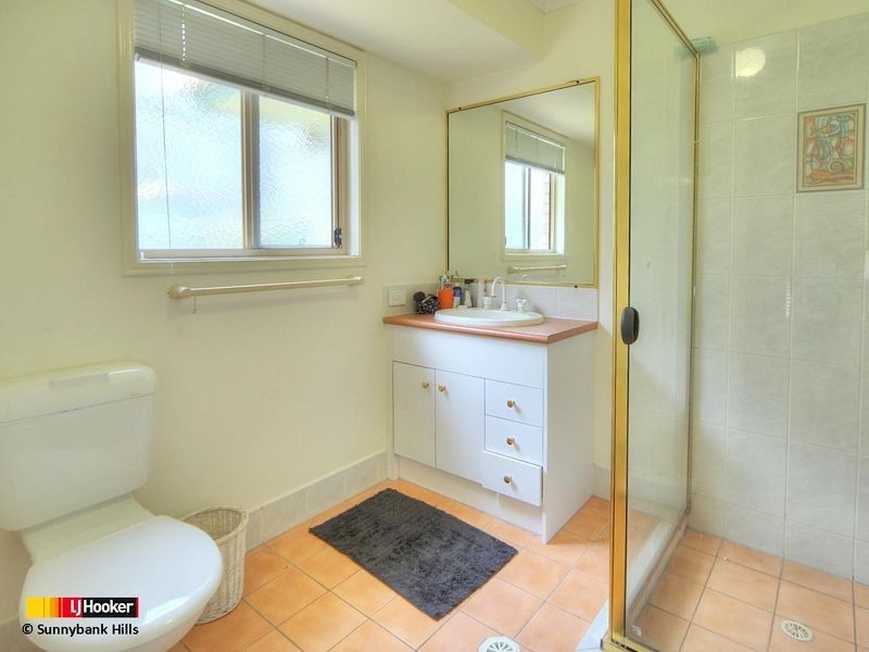 1 Wivenhoe Place, Runcorn QLD 4113