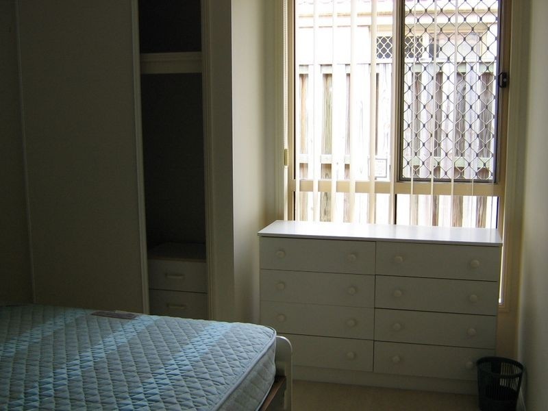 5/8 Manor St, Eight Mile Plains QLD 4113