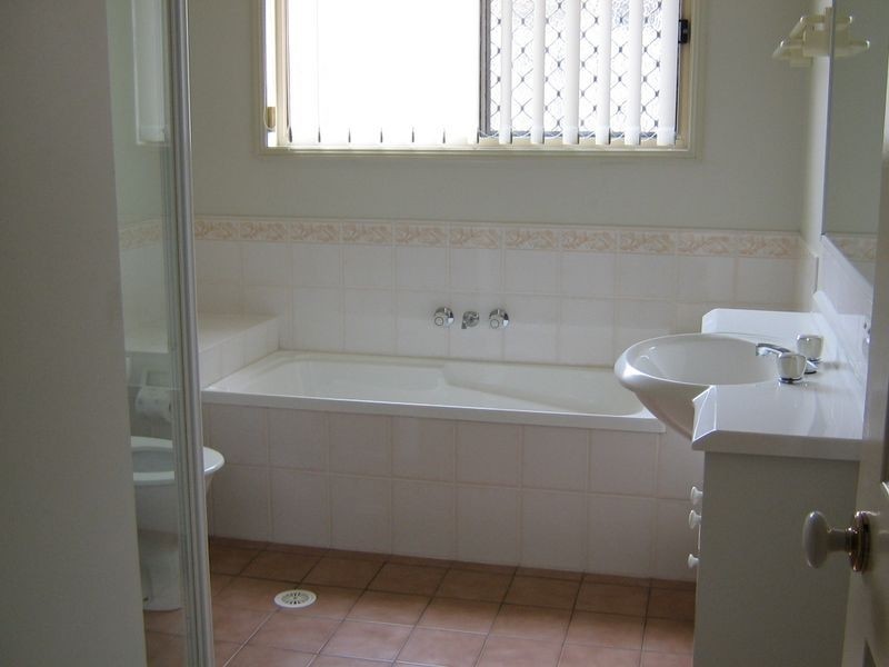 5/8 Manor St, Eight Mile Plains QLD 4113