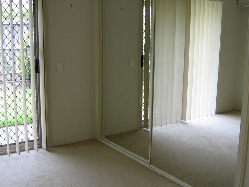 5/8 Manor St, Eight Mile Plains QLD 4113