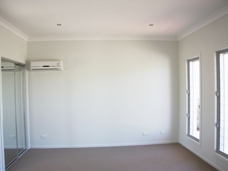 18 Rolfe Cct, Underwood QLD 4119