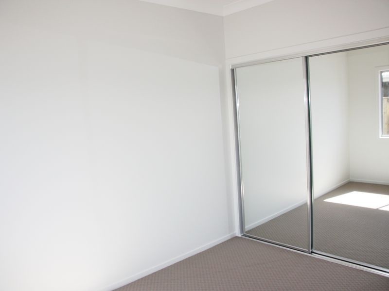 18 Rolfe Cct, Underwood QLD 4119