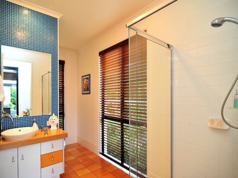 16 Ngairi Close, Eight Mile Plains QLD 4113