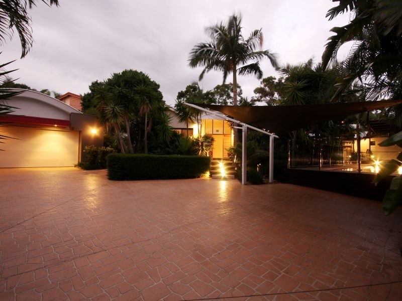 16 Ngairi Close, Eight Mile Plains QLD 4113