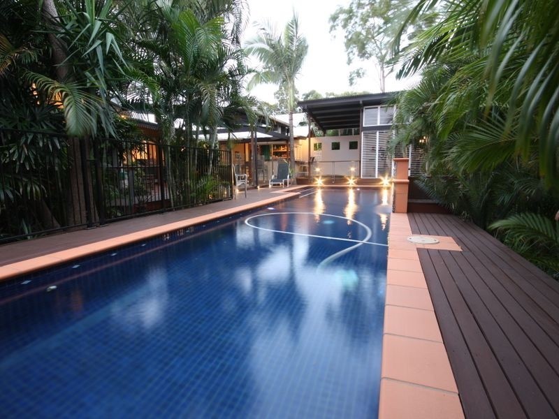 16 Ngairi Close, Eight Mile Plains QLD 4113