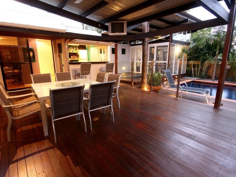 16 Ngairi Close, Eight Mile Plains QLD 4113