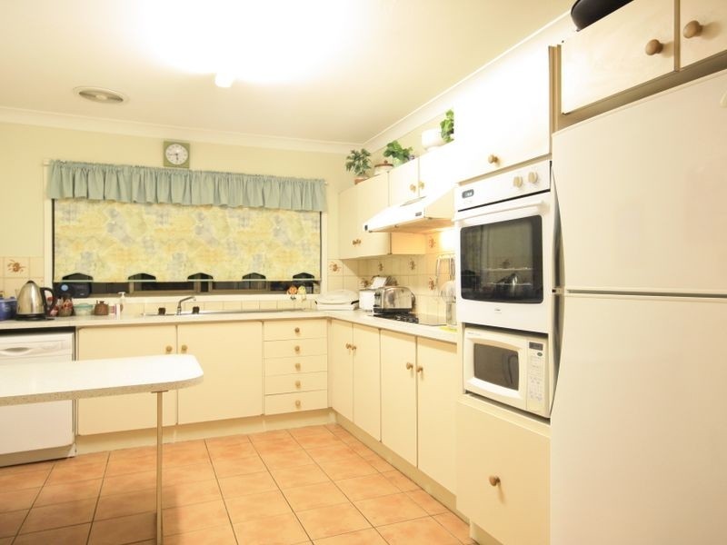 26 Avocado St, Macgregor QLD 4109