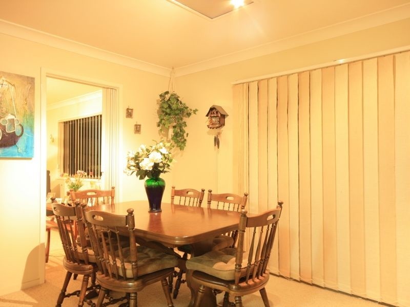 26 Avocado St, Macgregor QLD 4109