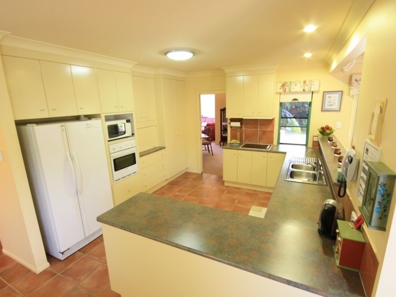 6 Poets Pl, Parkinson QLD 4115