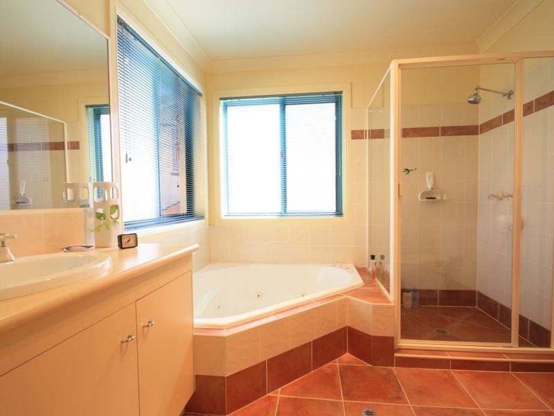 6 Poets Pl, Parkinson QLD 4115