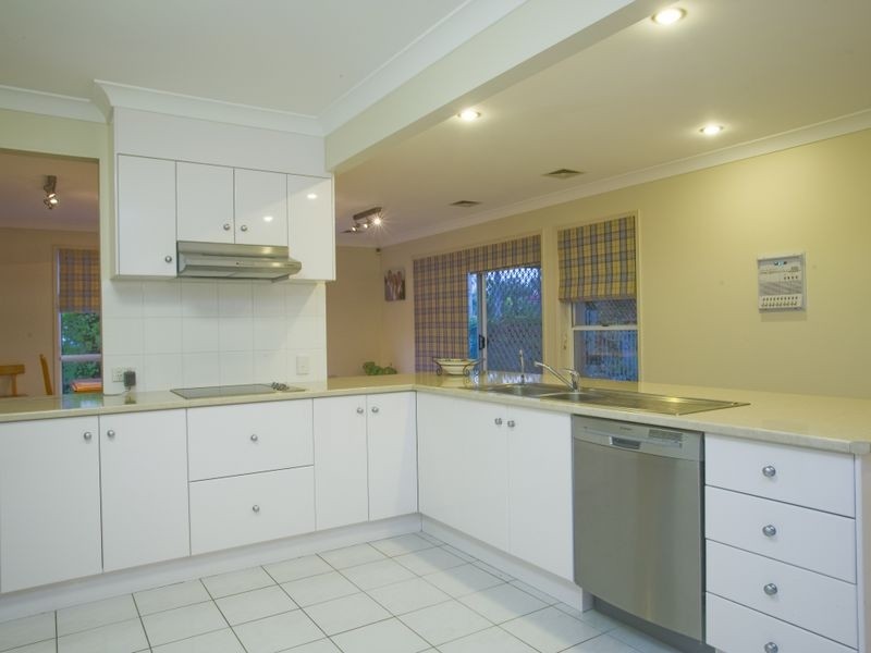 5 Googie Cr, Eight Mile Plains QLD 4113