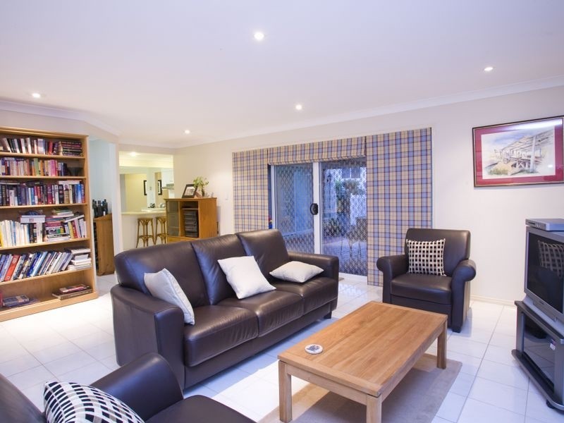 5 Googie Cr, Eight Mile Plains QLD 4113