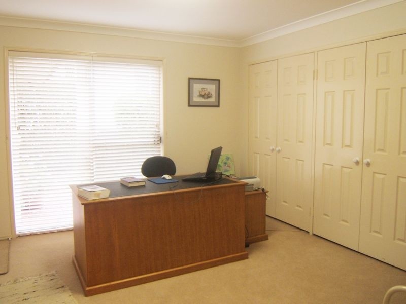 5 Googie Cr, Eight Mile Plains QLD 4113