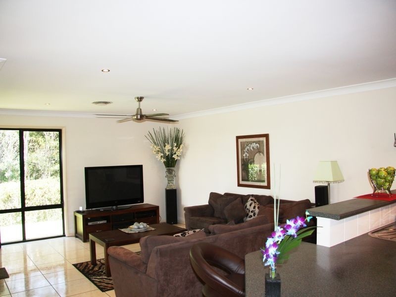 4 The Nook, Underwood QLD 4119