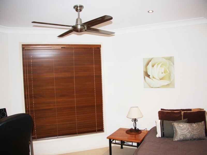 4 The Nook, Underwood QLD 4119