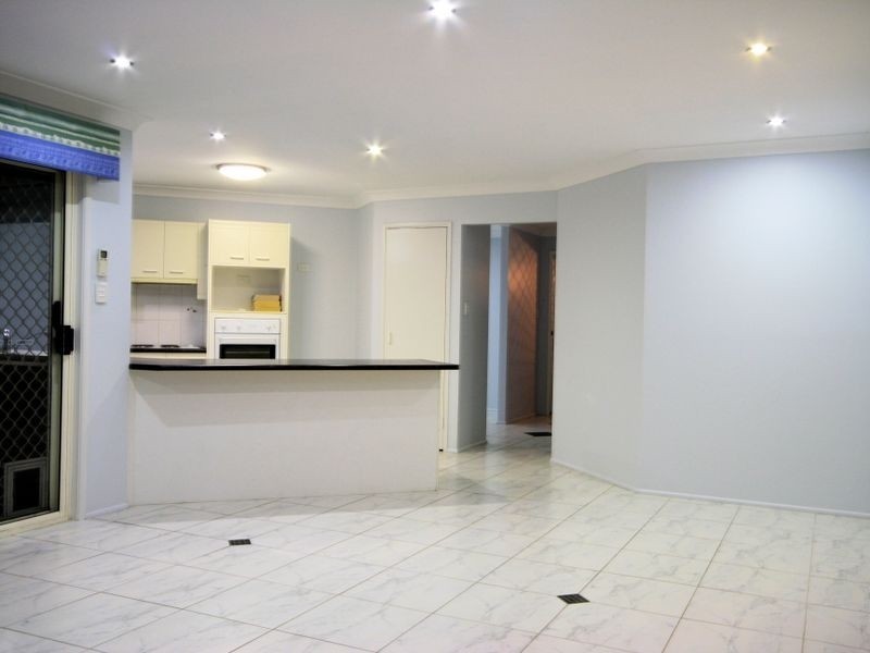 Stretton QLD 4116