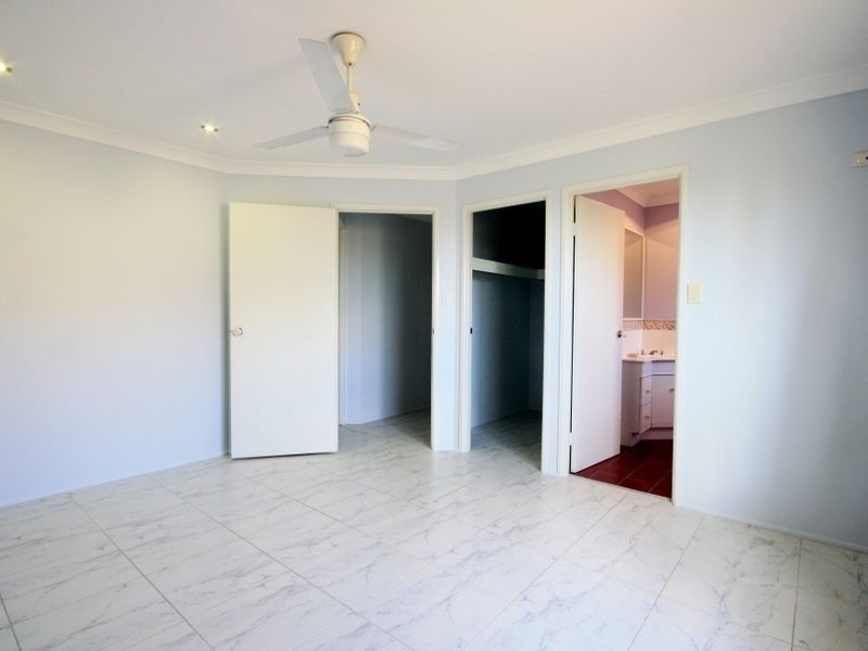 Stretton QLD 4116