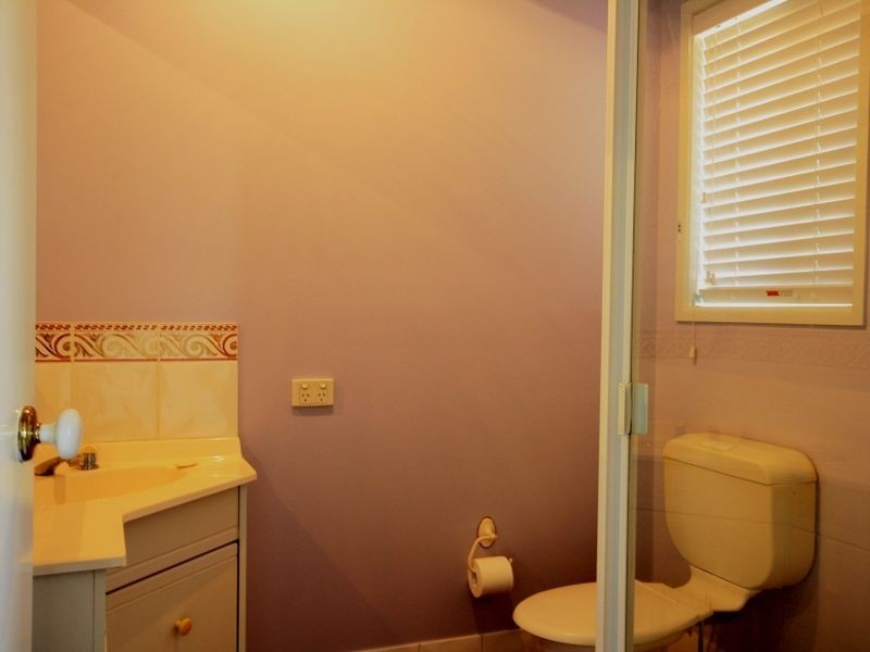 Stretton QLD 4116